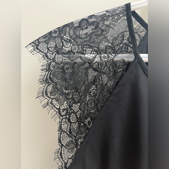 Dynamite Lace sleeve Blouse - Picture 3 of 5